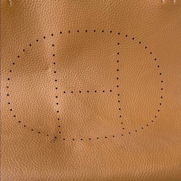 Hermés Style Elegant Tan Leather Tote Bag - Picture 7 of 7